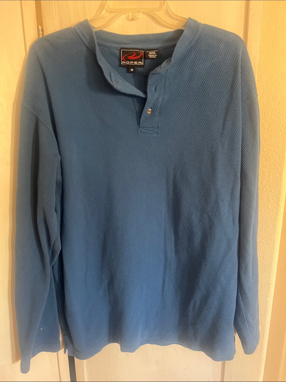 Vintage Roper Men’s Light Blue Long-Sleeve Henley sz M